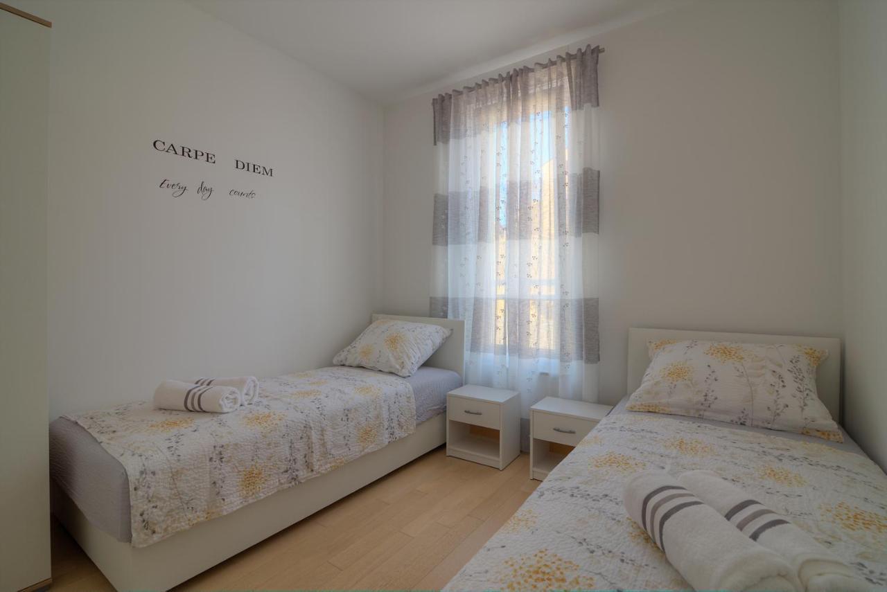Apartman Nehaj Apartment Сен Екстериор снимка